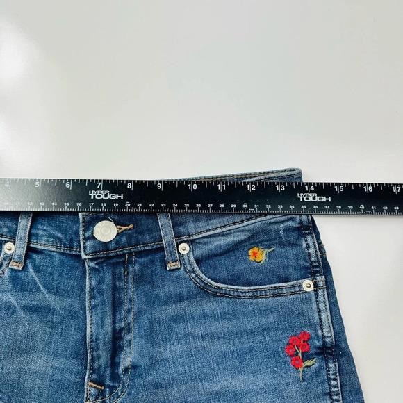 Express Original Midi High Rise Denim Shorts Floral Embroidered Size 2 - Picture 7 of 11